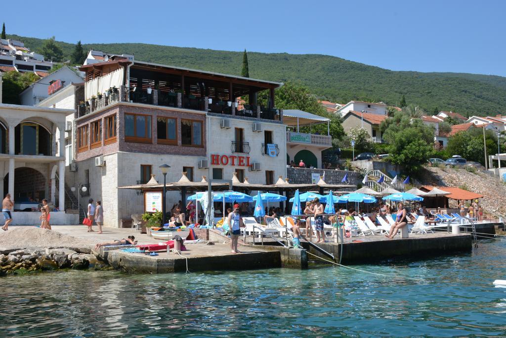 Hotel Anderba Krasići Exterior foto